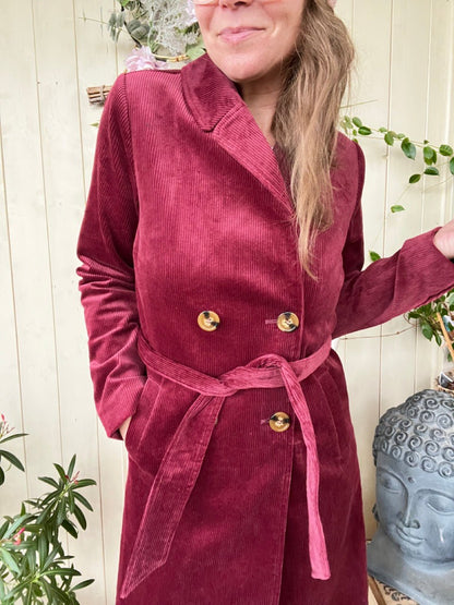 Cord Mantel Cordula Beeren Rot - FROLLEIN KÄTHE Shop