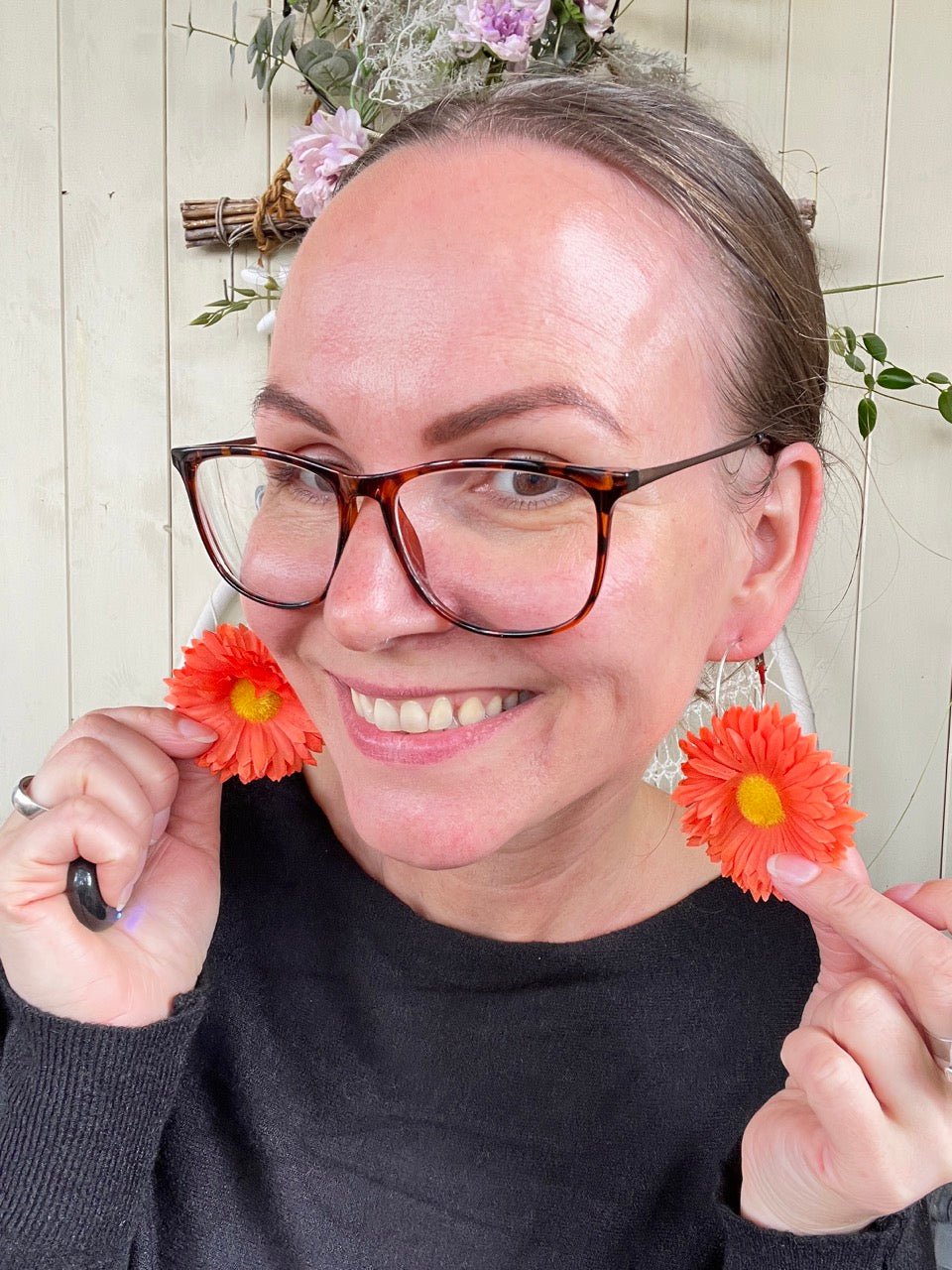 Ohrhänger Blütenzeit Creolen mit Blüte Orange - FROLLEIN KÄTHE Shop