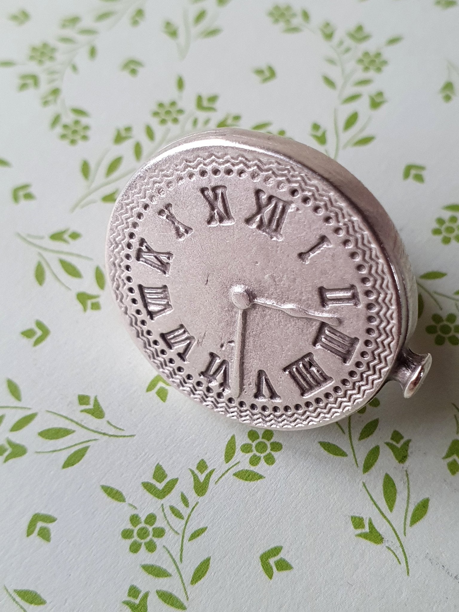 Ring Tik Tak Silberfarben aus Zamak - FROLLEIN KÄTHE Shop