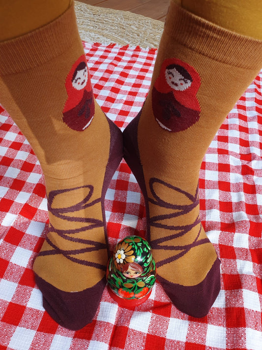 Socken Auf leisen Sohlen Matroschka Glück - FROLLEIN KÄTHE Shop